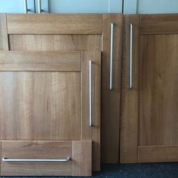 Good condition.. bought for a project never used .
7x 600mm
2x 500mm
2x 400mm
3x drawer fronts 1x 116mm deep .. 2x 280mm deep
Handles included and brackets .