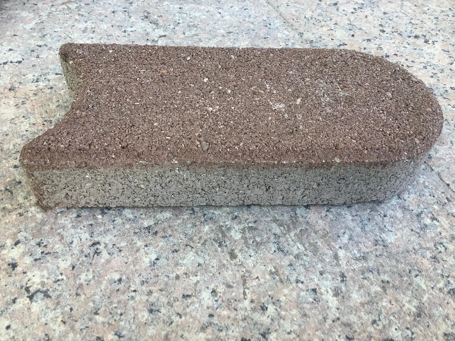 Rasenkantensteine / Gartensteine rot gratis in 6425 Gemeinde Haiming