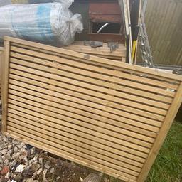 8 fence panels for sale. Accepting offers
