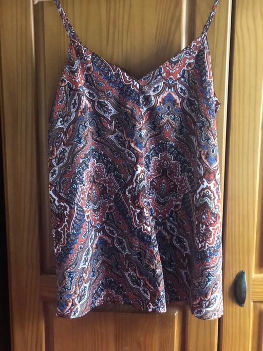 Buy & Sell West Midlands Walsall - Photos for Top size 12