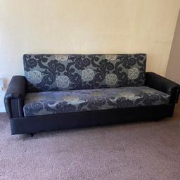 £180 for 2 sofas!
Built in sofa storage when you lift up base!
Selling as I am moving house and these have only been used for 1 month so they are like brand new!
Can collect whenever drop me a message!