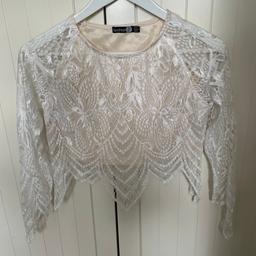 Lace detail
Crop top
Size 8
9.00 including postage