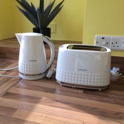 Morphy Richards white kettle & toaster