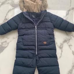 Like new worn once. Paid £45. Age 2-3 my little one was 19 months when I put him in it and would have lasted him till he was 3 but I will be honest I put it in the wardrobe and completely forgot about it! Super warm and soft inside. This has no feet so they can wear it whilst walking.