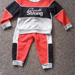 Boys outfit River Island 12-18 months
Been worn few times. In very good condition

All offers considered