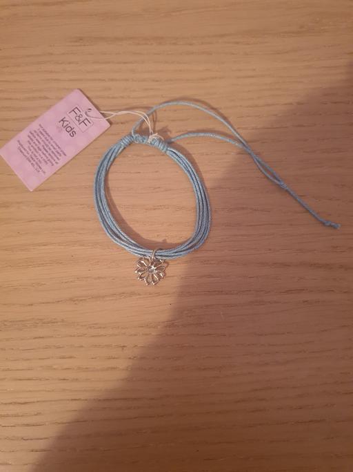 Buy & Sell Falkirk Stenhousemuir - Falkirk - Photos for Blue Flower Charm Bracelet - F&F Kids - New