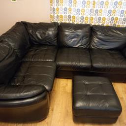 DFS Detachable sofa, Can be used as a corner sofa, 2 sofas or a sofa and a chair (see pics),
Bought for £3000.
Pictures don't do this sofa justice.
only selling due to upgrade.
measurements in Pictures.
Comes from smoke and pet free home.
Collection only.
