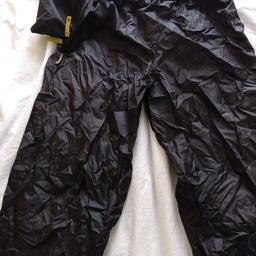 . Gelert Waterproof Trousers
. Age 11-12 Years
. Fits nicely back into small pocket which stays attached to the trousers
.Black & Unisex
. Never worn

. Cost £11.99 when bought

. Collection or meet up in a convenient place
