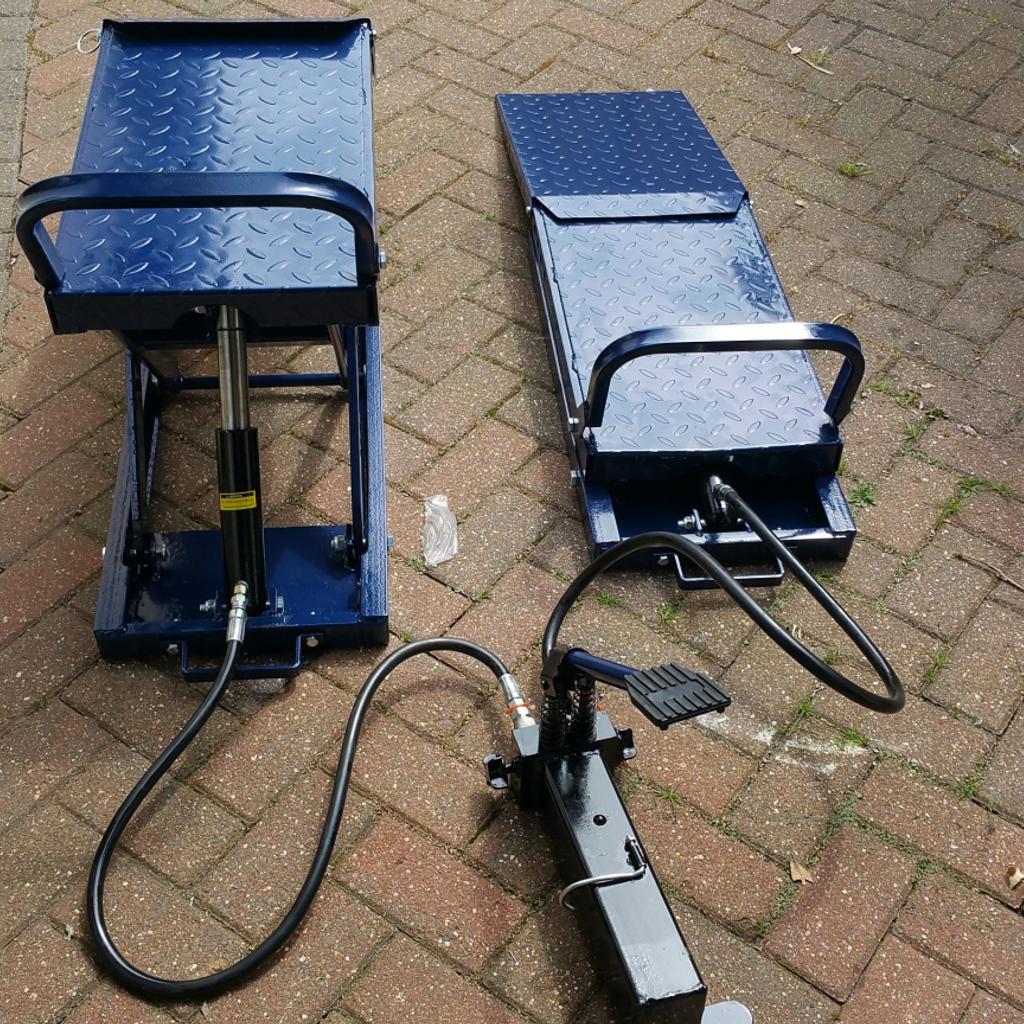 Heavy Duty Hydraulic Car Ramps 1360KG LIFT in TW18 Spelthorne for £750.