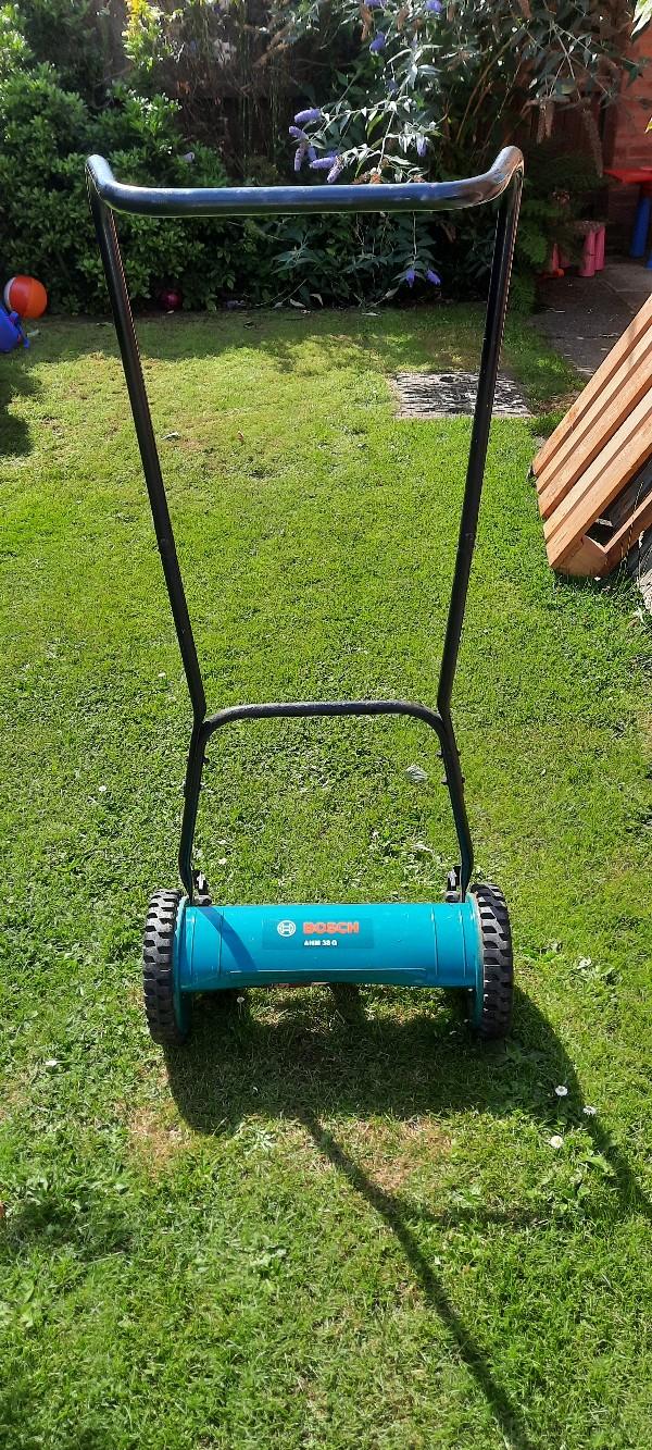 Manual lawn mower in L37 Sefton für gratis zum Verkauf Shpock DE