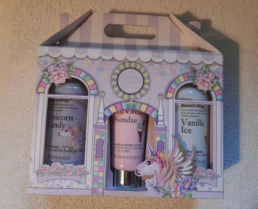 Buy & Sell North West London Neasden - NW2 - Photos for Baylis & Harding Magical Palace Gift Set Her