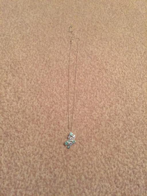 Buy & Sell Falkirk Carron - Falkirk - Photos for Necklace With Blue Stone Pendant