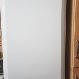 Indesit fridge freezer good condition. Size H157.0, W55.0, D54.0cm. Was £250.00