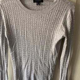 Long sleeved top 
Size 10