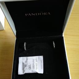 Hi all, 
I want to sell this beautiful earrings from Pandora with the box and bag perfect for a gift or to treat yourself!😃!