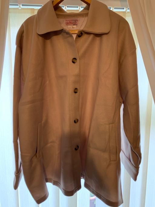 Buy & Sell Caerphilly - Wales Trethomas - Caerphilly - Photos for GIFTS Ladies coat and scarf beige