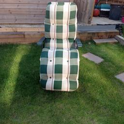 hi, I have 2 very comfortable, well padded sun loungers for sale. The detachable cushions are in very good clean condition. The metal frame chairs recline right back into a near flat / bed position. These chairs are ideal for enjoying the the weather throughout the summer and can be easily folded / stored for the winter! Collection only from N32EN