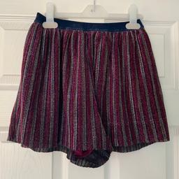Lovely glittery shorts
Brand M&S
Size 13-14 years
Collect from home or Royal Mail delivery for £2
