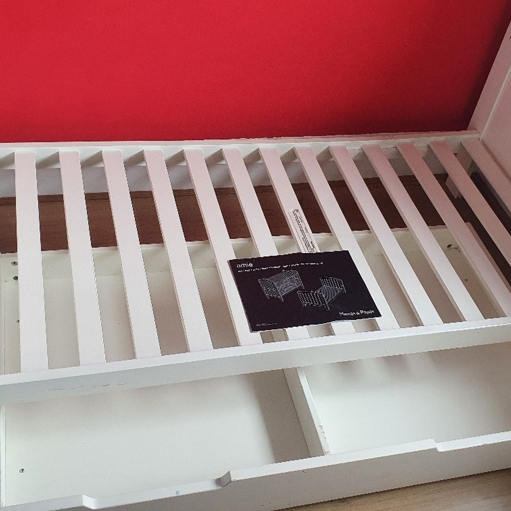 Mamas and papas amie cheap cot bed