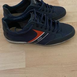 Hugo Boss trainers

Size 9

Genuine 

Good condition require insoles