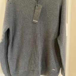 Men’s grey Firetrap jumper size M
100% cotton
Round neck
Brand New
Unwanted (wrong size) gift
Smoke free home
