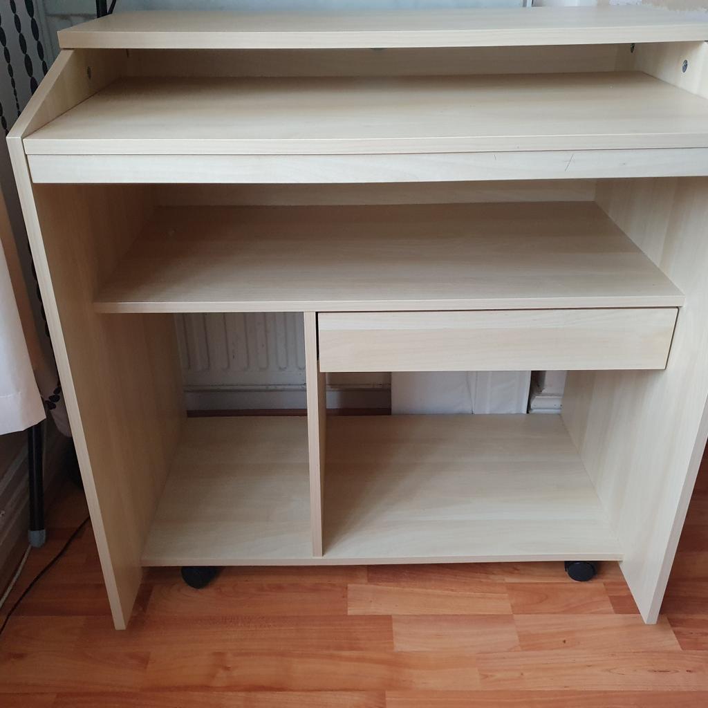 Ikea Goliat Computer table in B14 Birmingham für £ 25,00 zum Verkauf