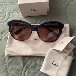 🌺Bellissimo occhiale da sole di marca Christian Dior, colore blu/viola messi un paio di volte. Tenuto Benissimo!
🌺accetto pagamento ci on Postepay è Paypal.
🌺spedizione €6
