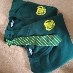 X2 34" Catshill Middle School jumpers in excellent condition. 
Catshill Middle school clip on tie also in very good condition.