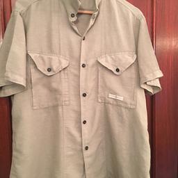 Genuine Stone Island Mens Shirt
Worn once excellent condition
Very light green in colour Stone colour
XXL but comes up very small so probably L/XL