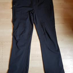 berghaus black pants..suit 12-16 years...great nick barely worn..size in photo...£15