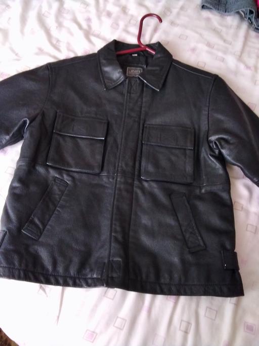 Buy & Sell Derbyshire North East Derbyshire - Photos for junior boys leather jacket age 8