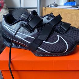 Nike Romaleos 4 weightlifting shoes.

U.K. SIZE 12 (US SIZE 13 as stated on box)

Worn a mere handful of times, still in near perfect condition.

Sold with box still in very good condition.