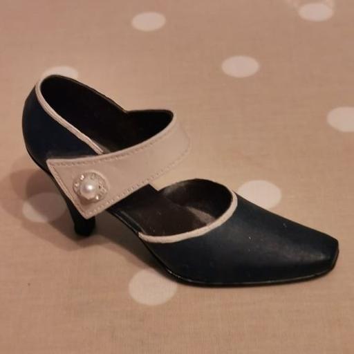 Buy & Sell Nottinghamshire Mansfield - Photos for If the shoe fits- shoe ornament