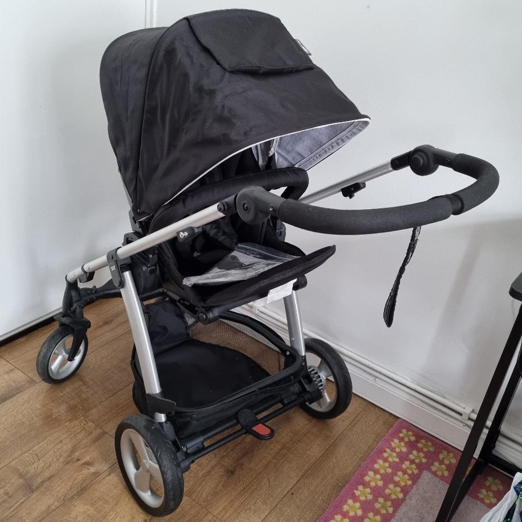 This is almost brand new. Used the frame with the car seat for a couple of months, the pushchair hasn't been used at all. Comes with rain cover too.

I also have the Cybex car seat and adapters which I bought separately - see my listing.