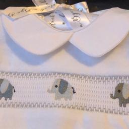 White with grey motif age 0/3
