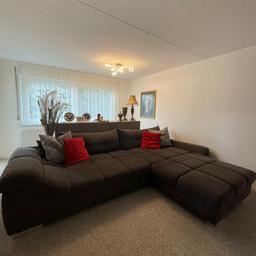 verkaufe sofa
Wie neu 6 Monat alt
Neu preis 1600€
Preis vhb
450€