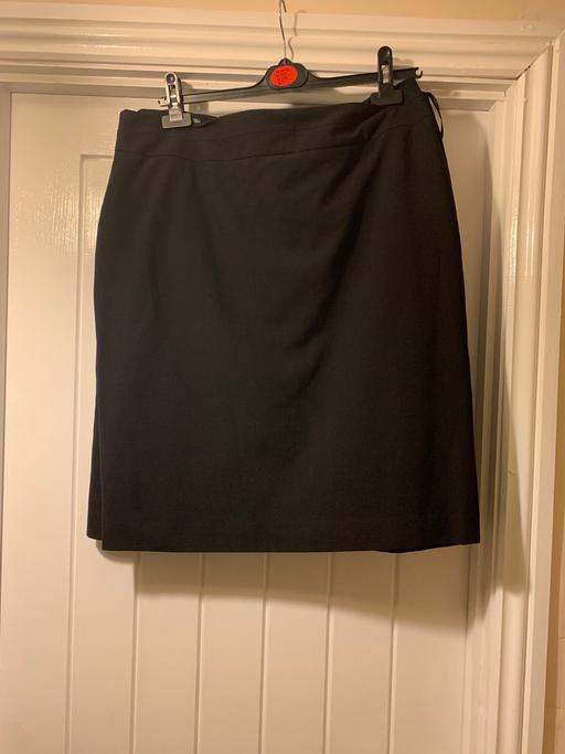 Buy & Sell West Midlands Birmingham - Photos for 4 Dark blue office wear skirts