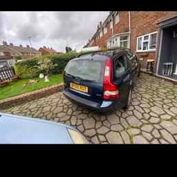 selling volvo v50 as spears running ok theres brake fluid leakge not sure why am sure someone could fix it if they know what there doing still as 12months m.o.t please txt for more info £650 ono