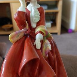 perfect condition royal Doulton lady Top of the Hill
certificate of authenticity