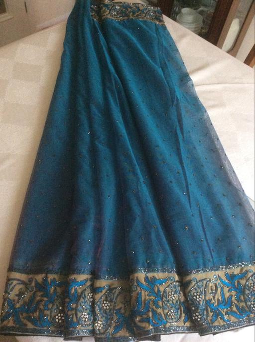 Buy & Sell Leicestershire Blaby - Photos for Elegant Net Saree with blouse piece 