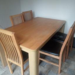 FREE

lovely family dining table

fair condition - slight damage to material on some of the chairs

collection only
