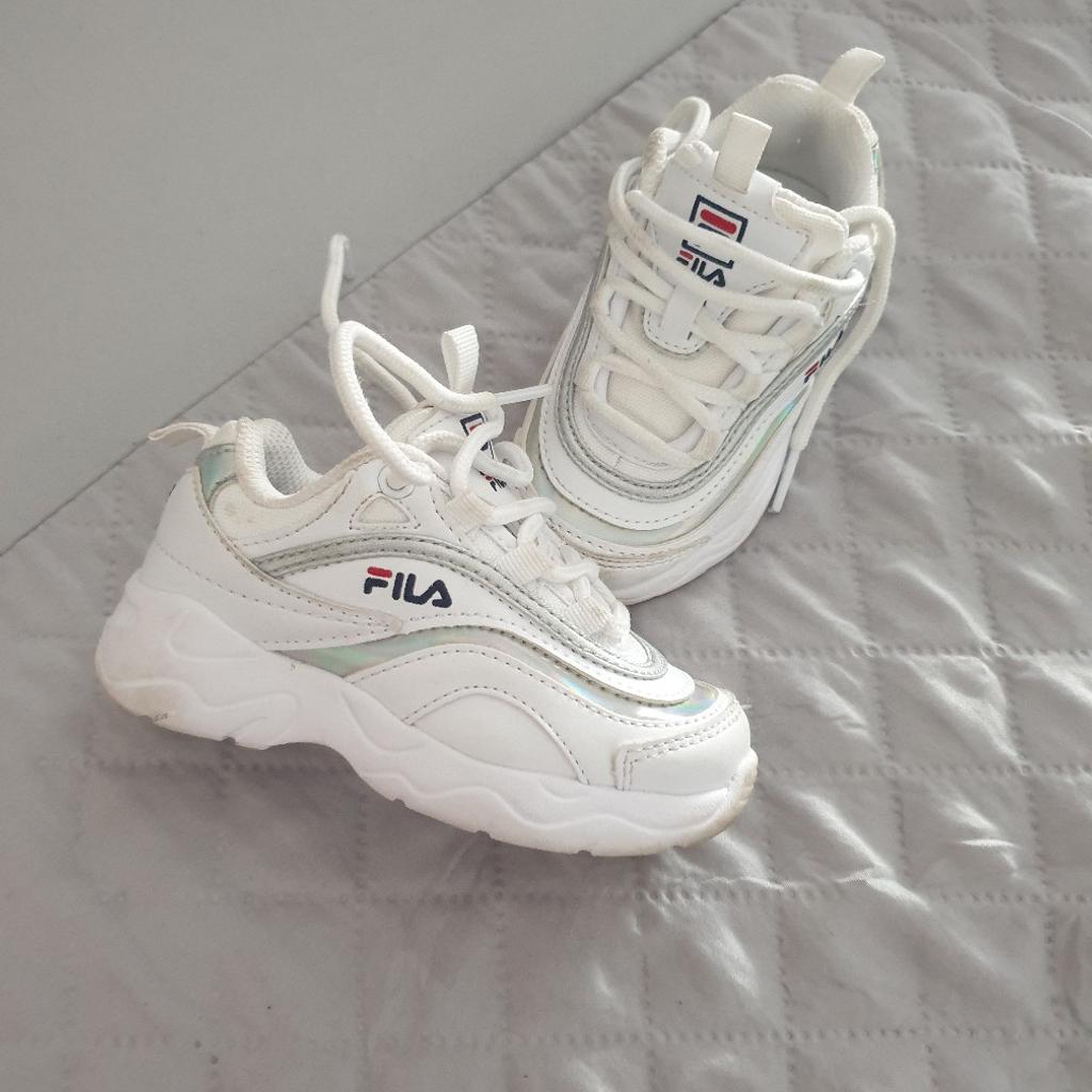 Infant hotsell fila trainers