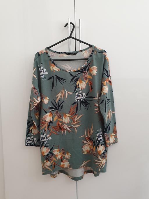 Buy & Sell South West London Richmond upon Thames - Photos for Only Women's 3/4 Sleeves Colourful Top