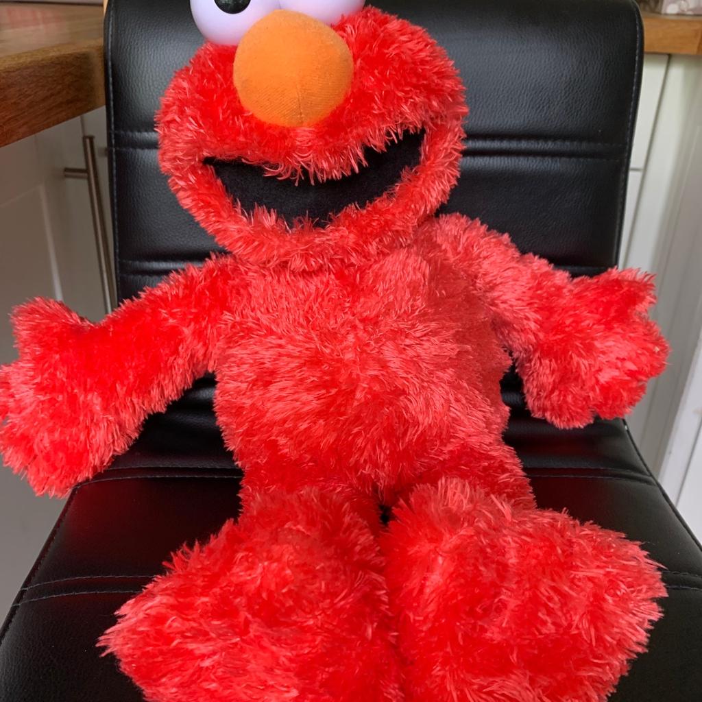 Sesame Street Tickle Me Elmo in BR5 Bromley für £ 12,00 zum Verkauf ...