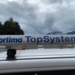 Verkaufe Dachträger mit Laderolle und Leiterarretierung von Sortimo.
Dachträger ist auf einem VW T5 verbaut gewesen.