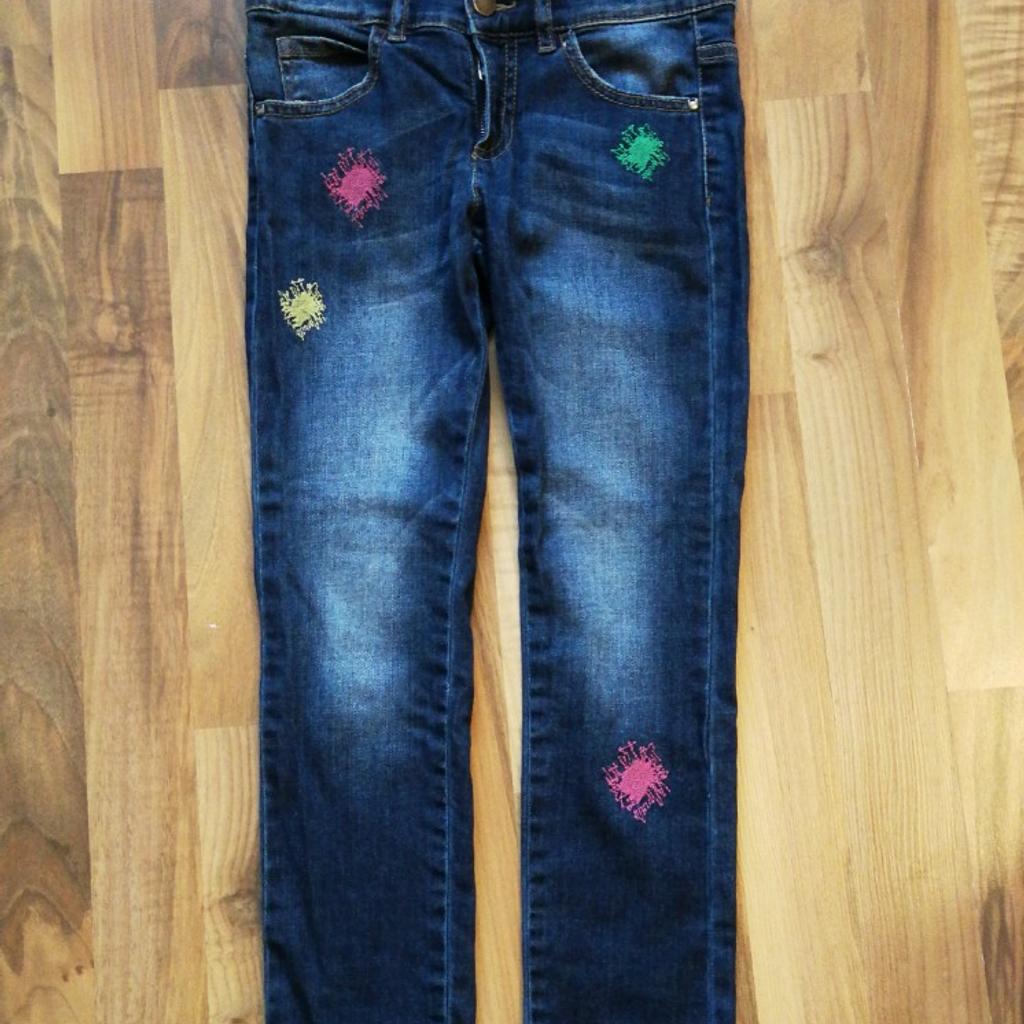 Leider kaum getragene superweiche, coole Benetton Jeans
Zu rasch rausgewachsen 😭