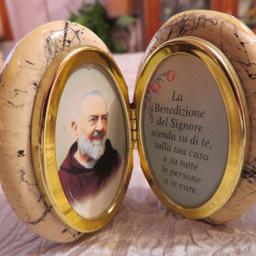 Coppia Ricordini Di Padre Pio, In Ceramica