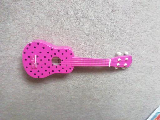 Buy & Sell Surrey Elmbridge - Photos for pink ukulele