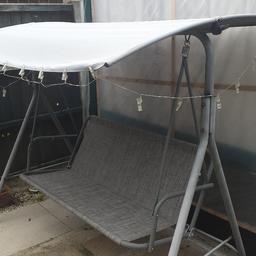 2 seater garden swing good condition will dismantle 50 ovno
