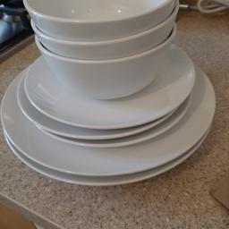 4 large plates, 4 small plates, 4 bowls. used condition.